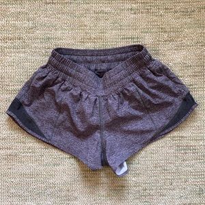 Lululemon Hotty Hot Short 2.5”